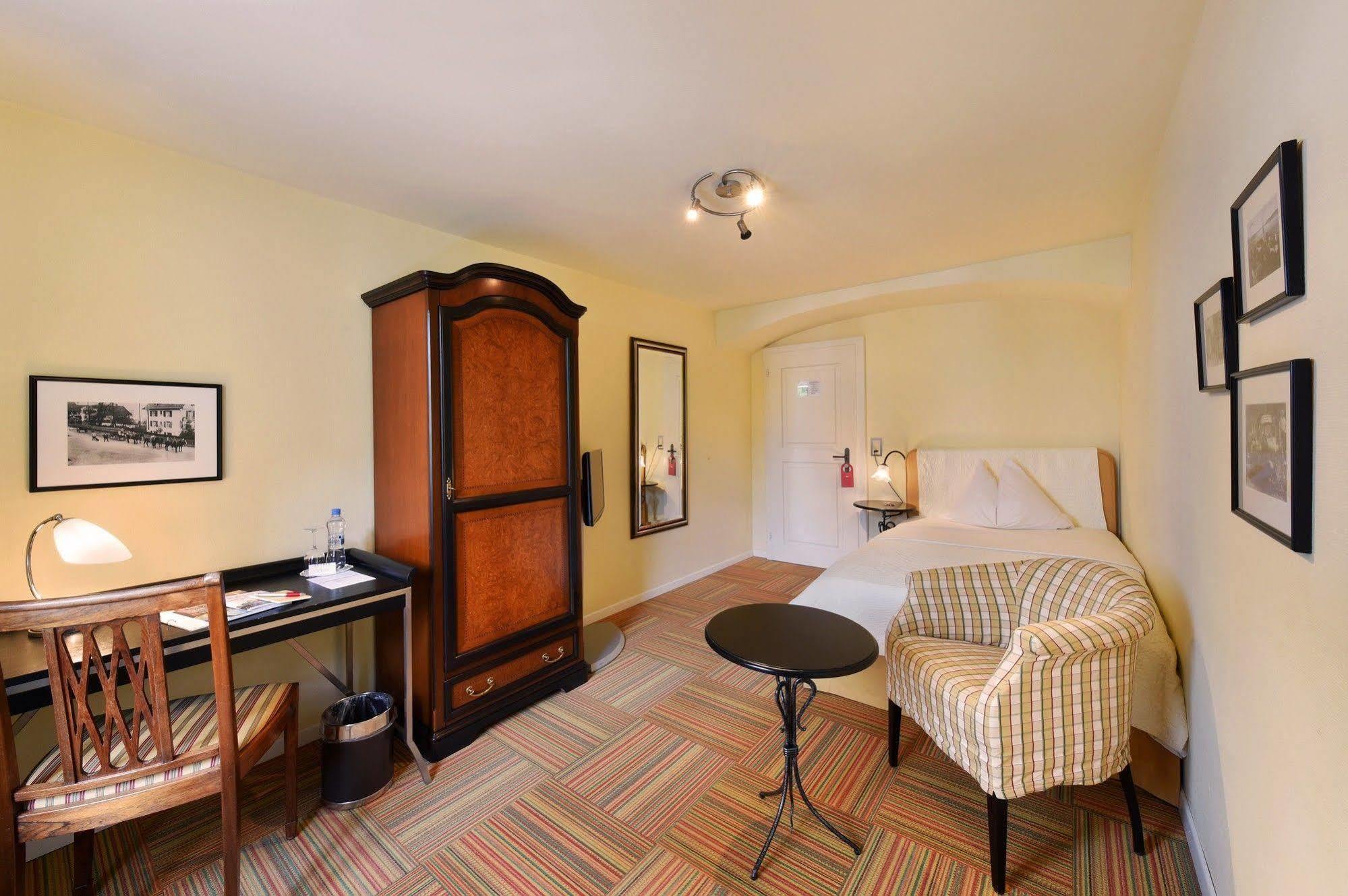 Romantik Hotel Schwan Horgen Kültér fotó