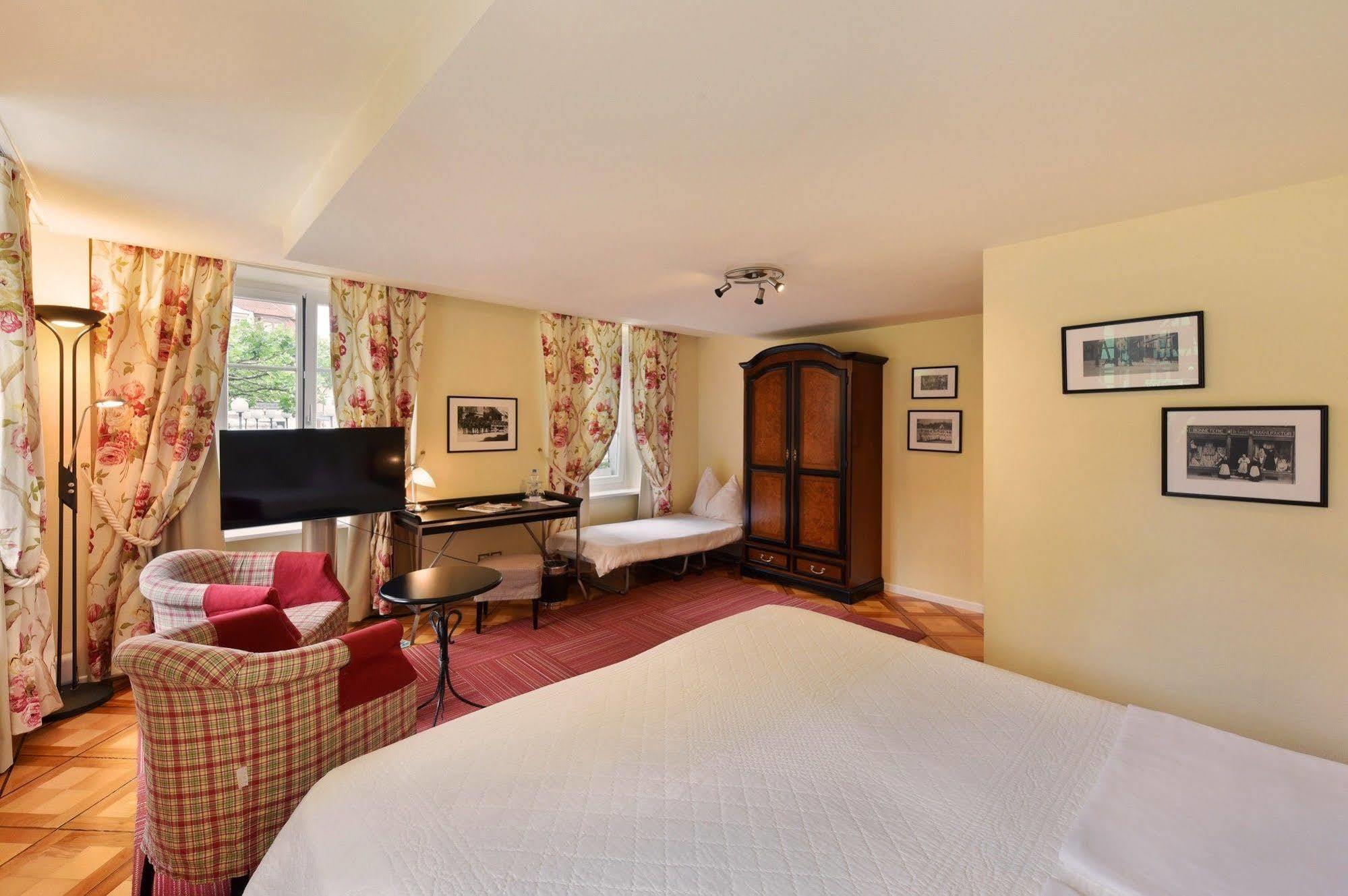 Romantik Hotel Schwan Horgen Kültér fotó